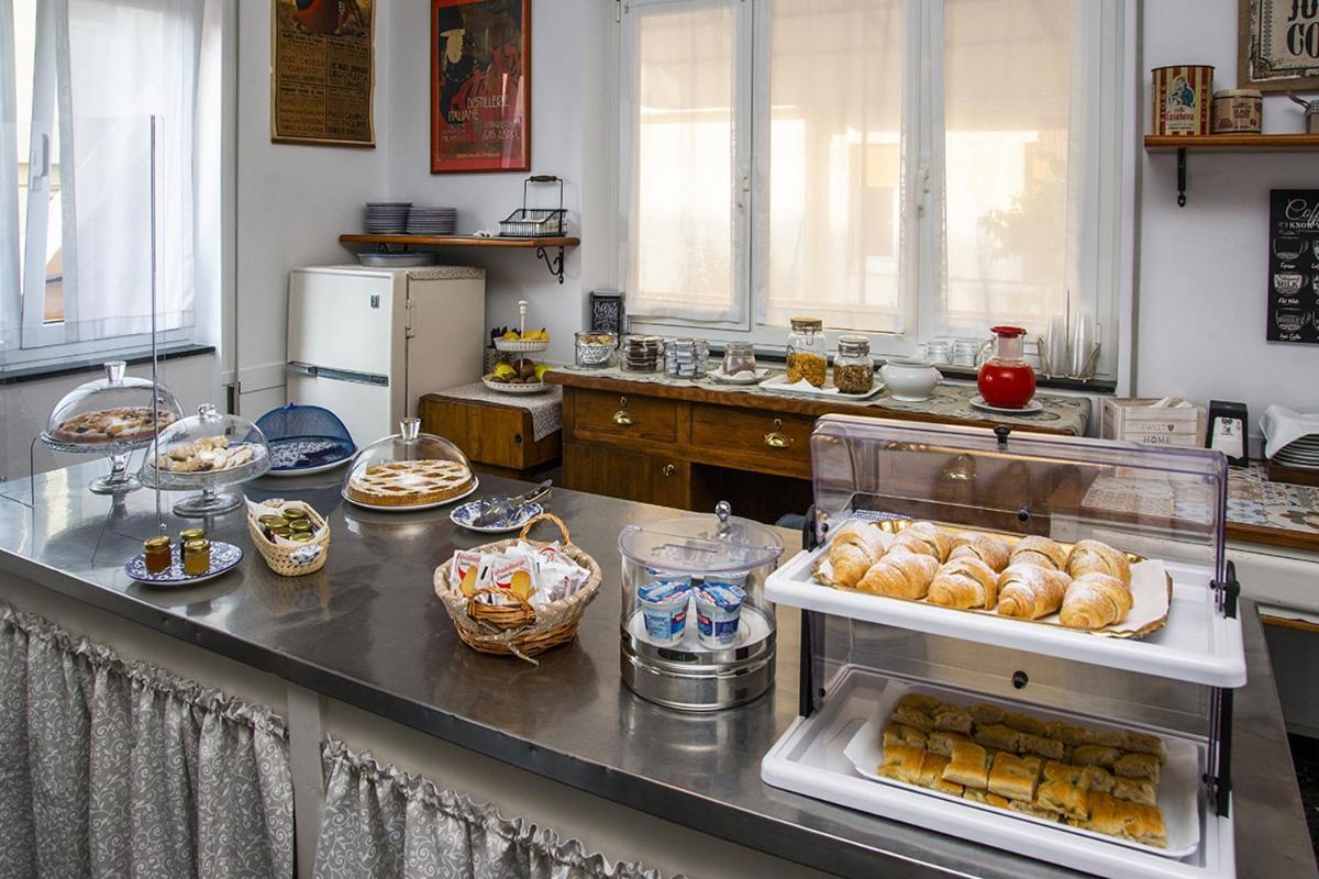 B&B Hotel Costa Azzurra Spotorno Ngoại thất bức ảnh