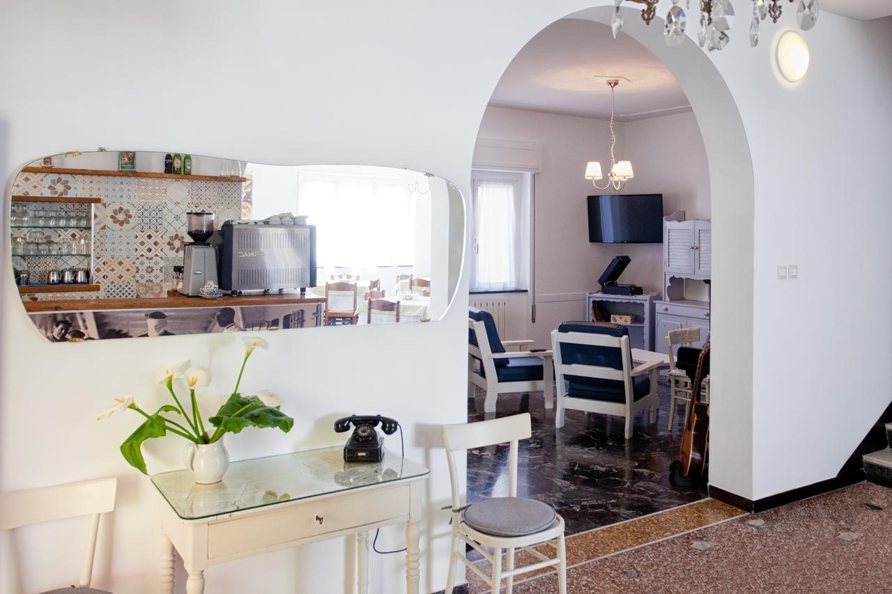 B&B Hotel Costa Azzurra Spotorno Ngoại thất bức ảnh