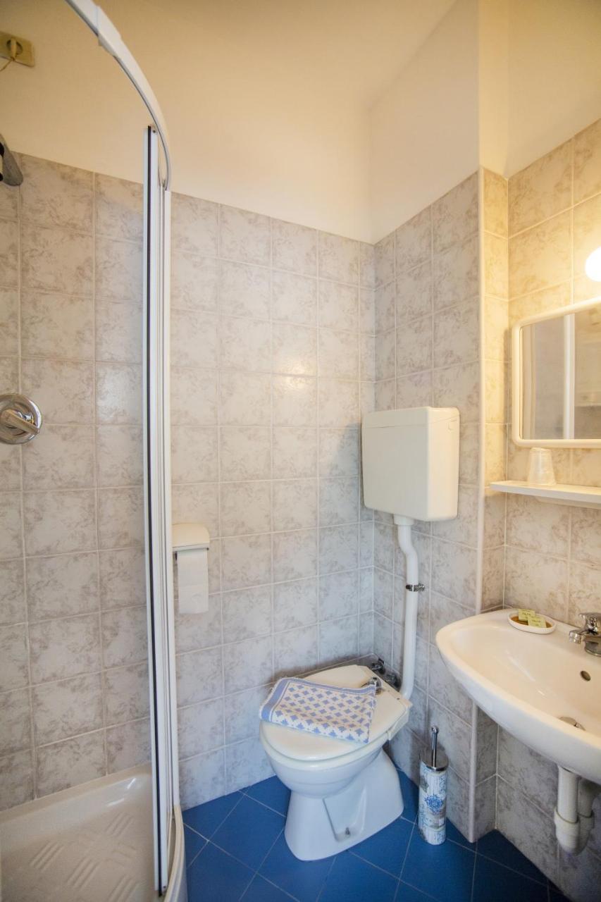 B&B Hotel Costa Azzurra Spotorno Ngoại thất bức ảnh